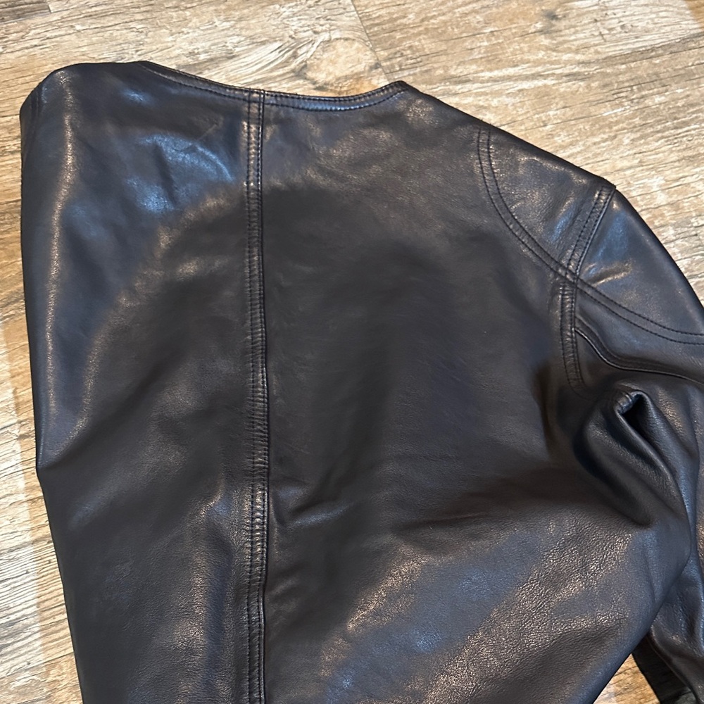 Men's Brown Leather Jacket - Picture 4 of 5